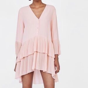 Zara dress Xl soft pink with high low cut bell sleeves pleated skirt & sleeves